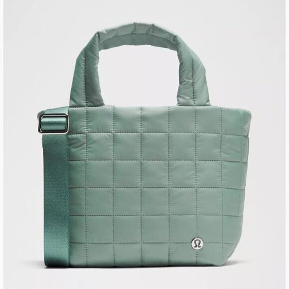 NWT Lululemon Quilted Grid Small Tote Bag 5L - Crater Blue - Picture 1 of 11